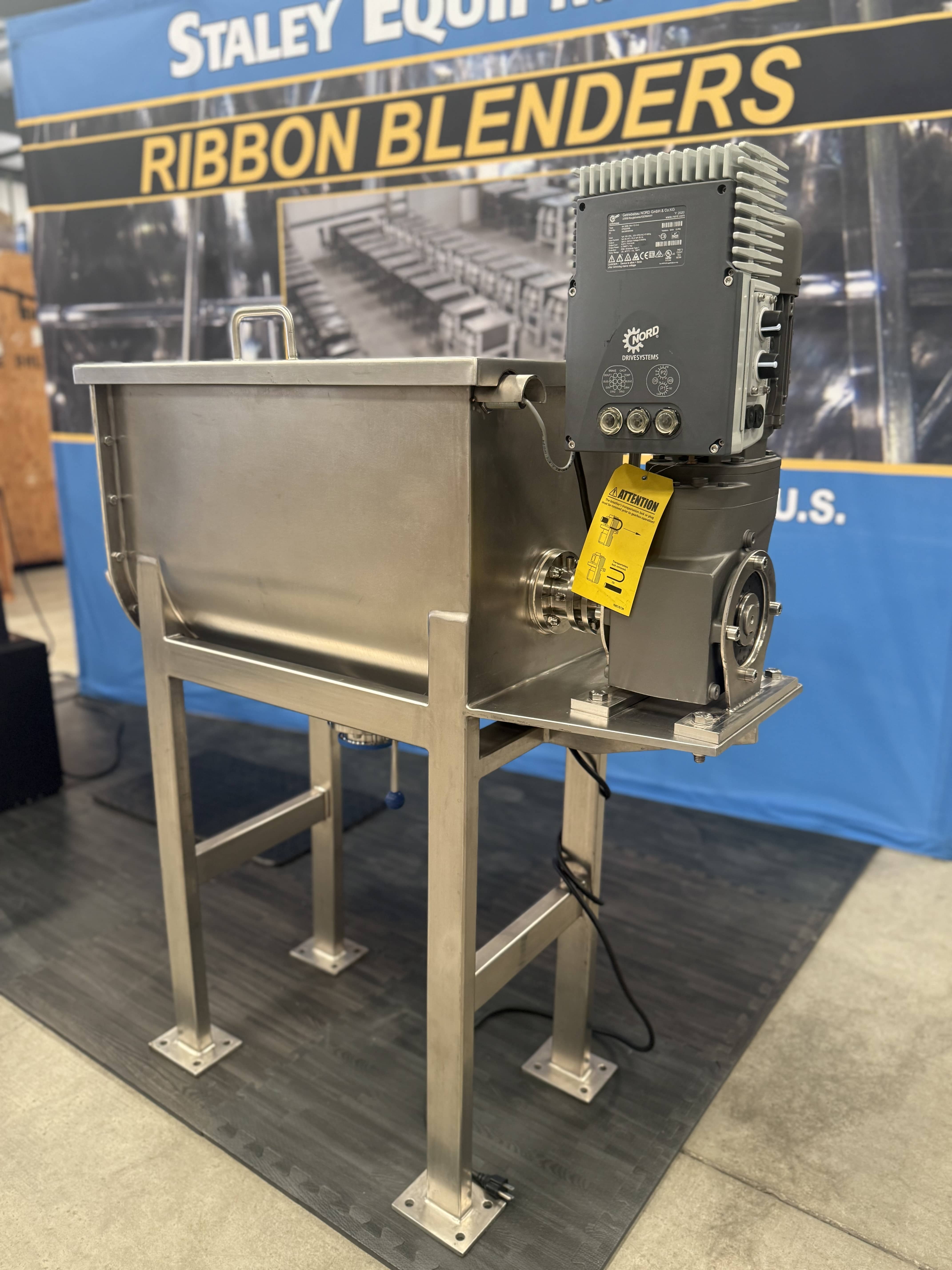 2.5 cubic foot Ribbon Blender